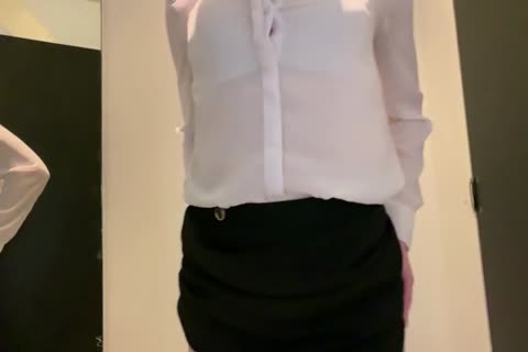 Sucked Off A Translady In A suit Room