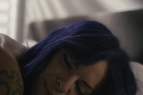 Ts Foxxy gets butthole By Stepsis Boyfriend