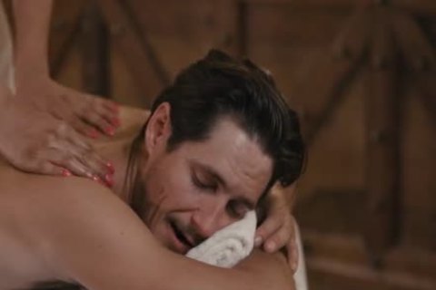 TS Jessica Satisfy Her Customers anal Needs