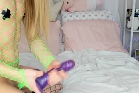 Rachel Nova Plays Her much loved toy And Cums