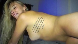 mistresse  blond ladyboy