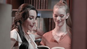 Transfixed: In Between The Shelves with Erin & Ariel